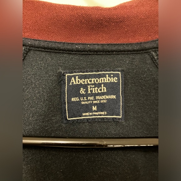 Abercrombie & Fitch Men’s Navy Blue/ Red Quarter Zip Sweater Size M - Picture 3 of 6